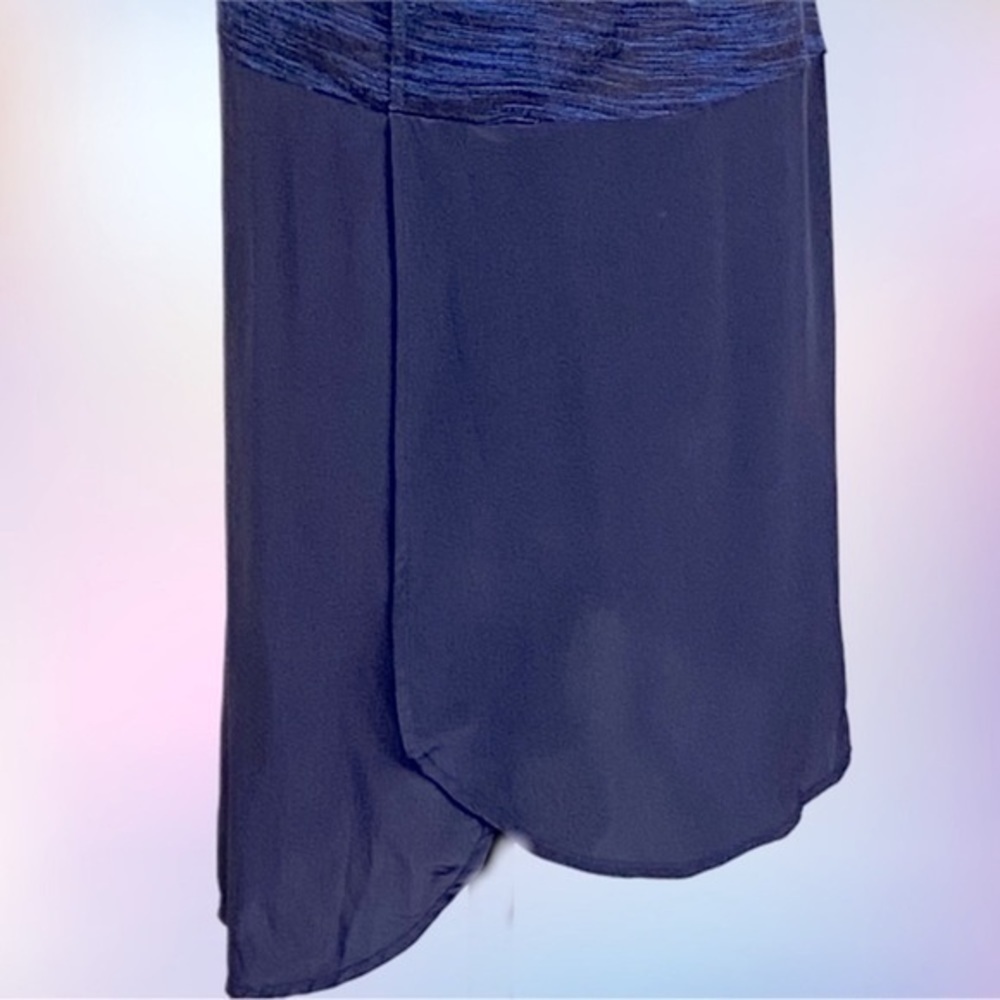VINCE blue and black “Mixed Media” linen and silk tunic w/side slits. XS. EUC - Picture 9 of 12